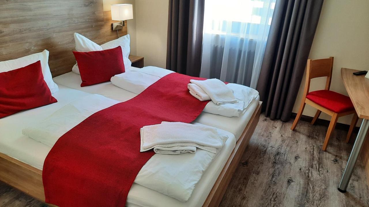 Hotel Gasthof Sonnenhang Denkendorf  Buitenkant foto