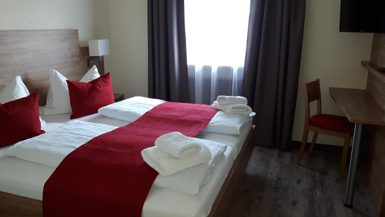 Hotel Gasthof Sonnenhang Denkendorf  Buitenkant foto
